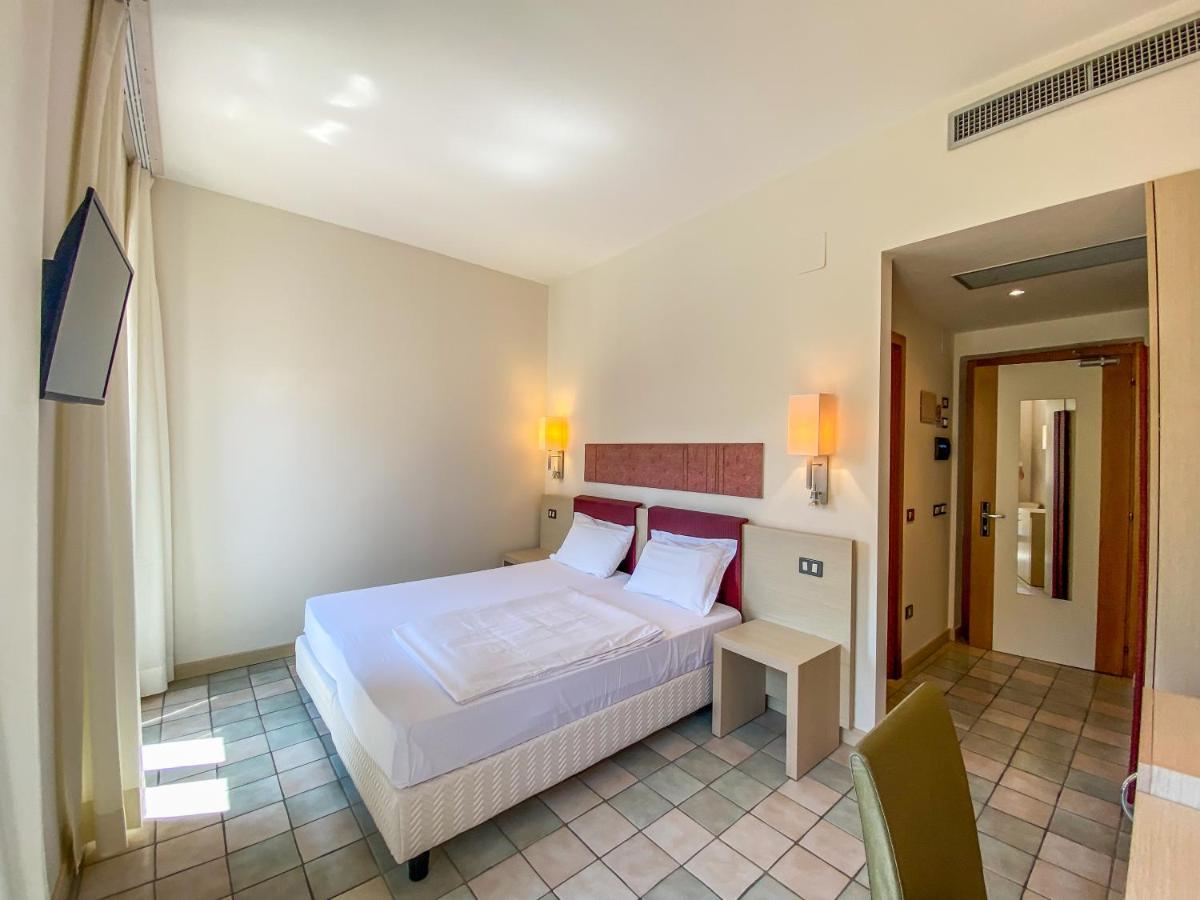 La Mandola Eco Hostel Capraia Eksteriør bilde