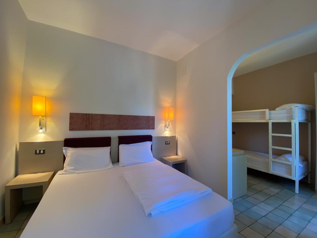 La Mandola Eco Hostel Capraia Eksteriør bilde