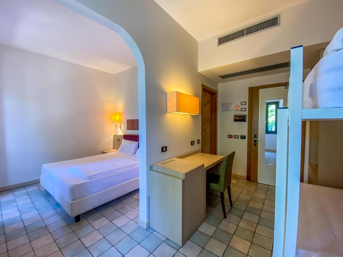 La Mandola Eco Hostel Capraia Eksteriør bilde
