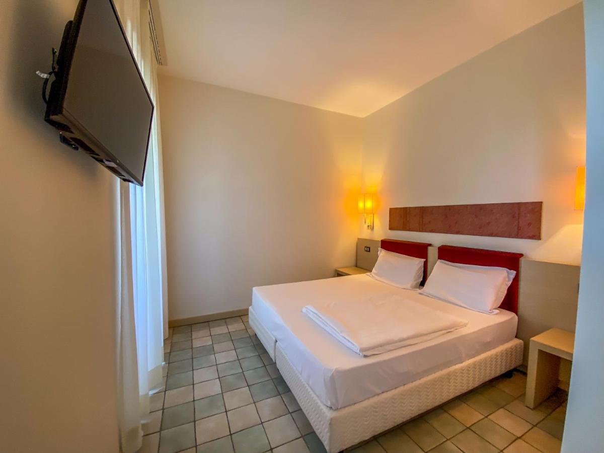 La Mandola Eco Hostel Capraia Eksteriør bilde